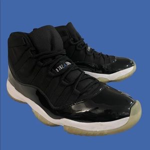 2009 Jordan 11 space jams